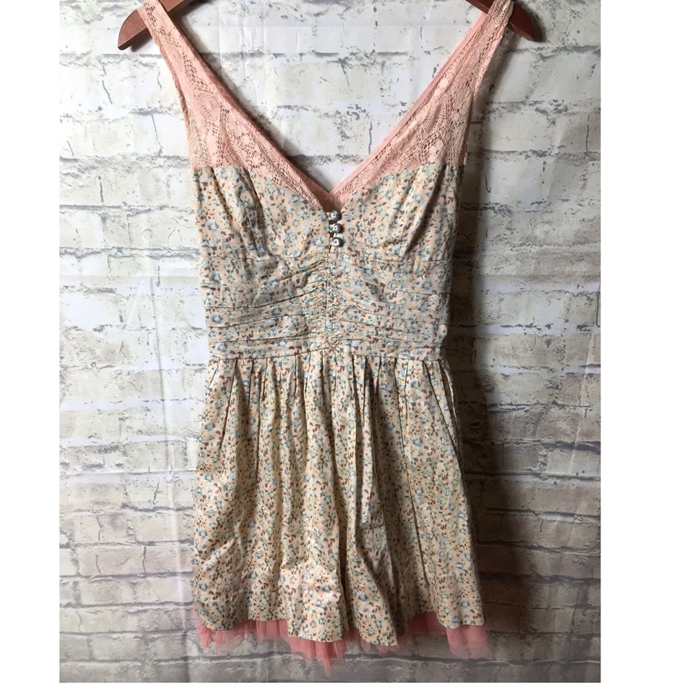 Free people. tutu pink floral lace dress. SZ: 4